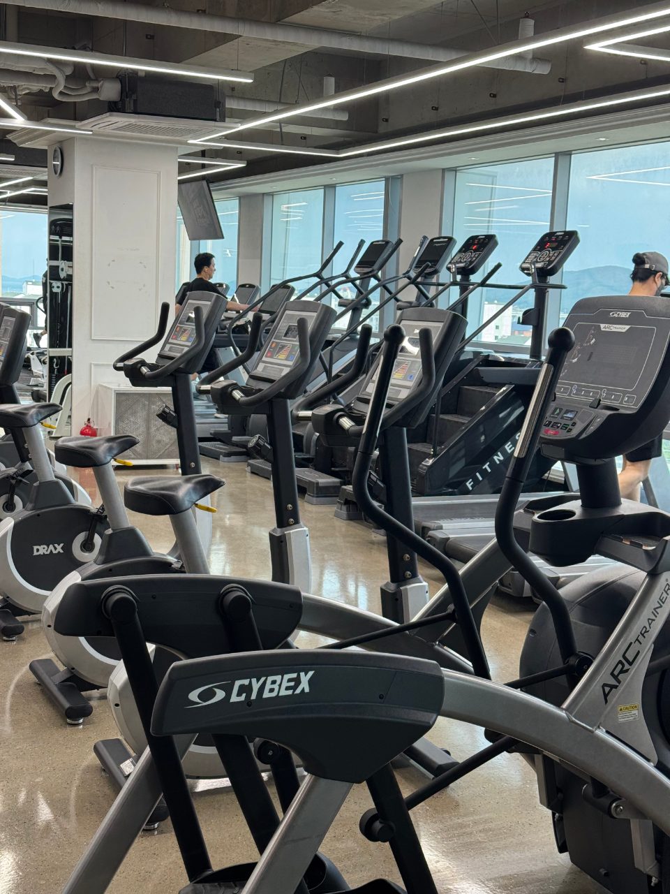 유산소존 CYBEX 일립티컬·ARC 트레이너